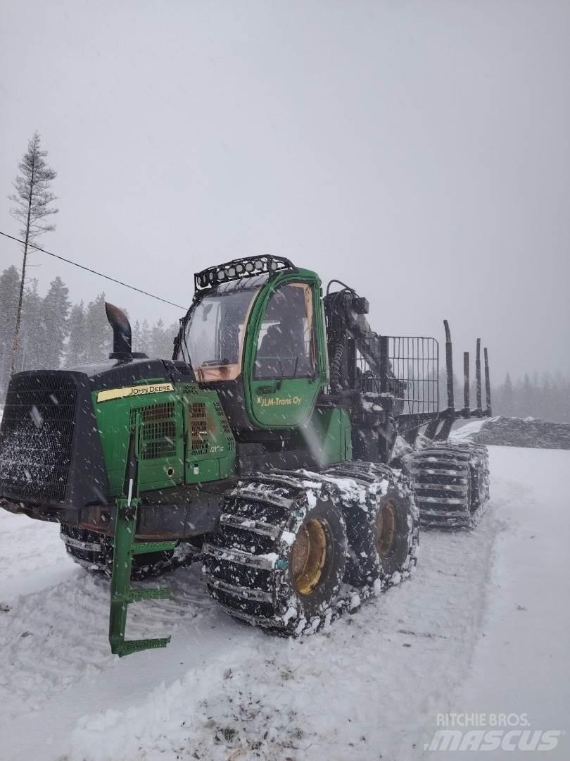 John Deere 1210E Форуардери