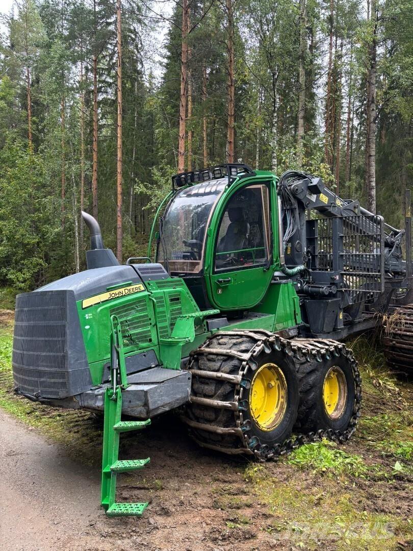 John Deere 1210G Форуардери