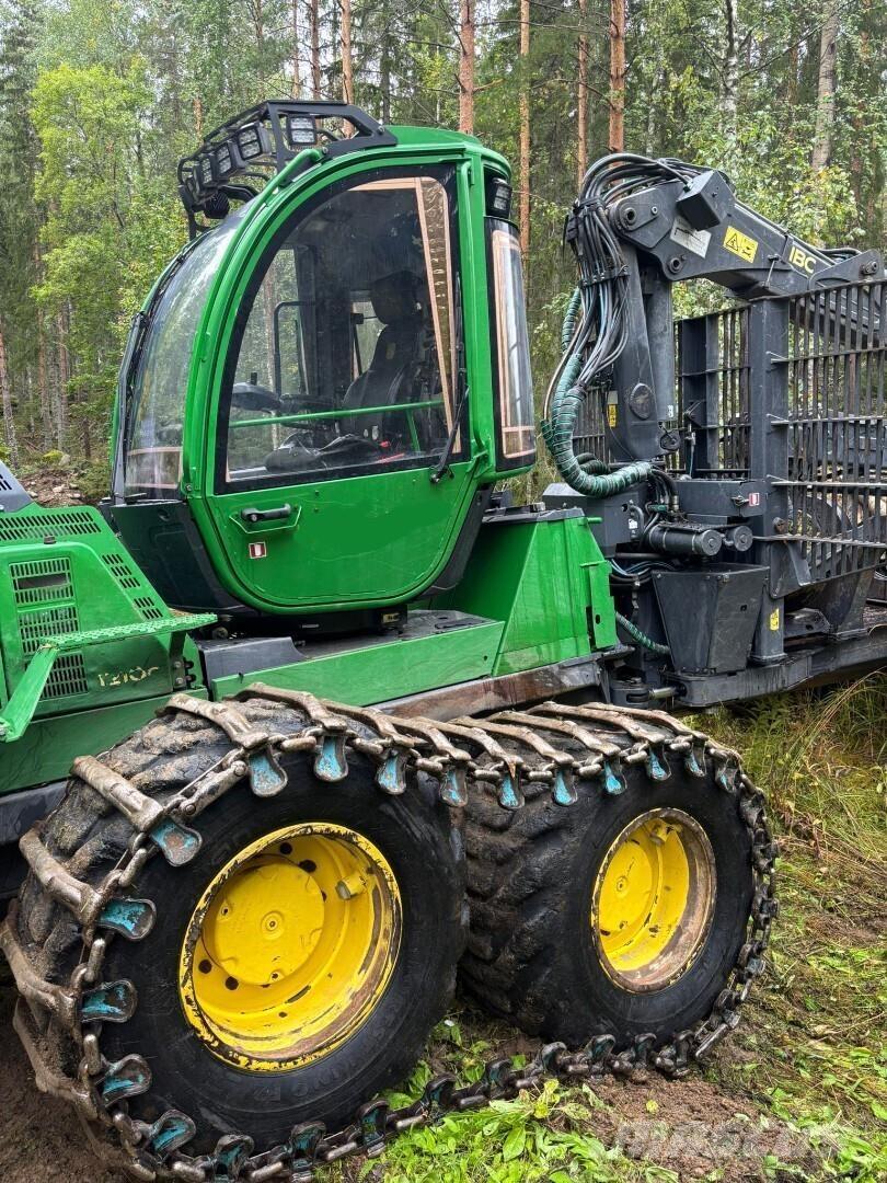 John Deere 1210G Форуардери