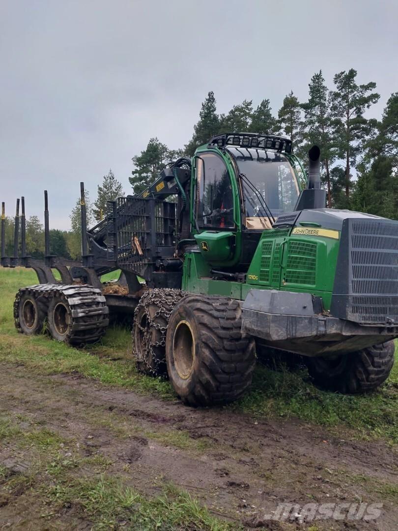 John Deere 1210G Форуардери