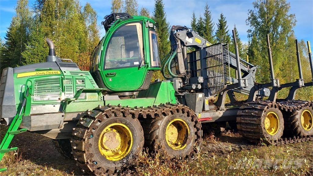 John Deere 1210G Форуардери