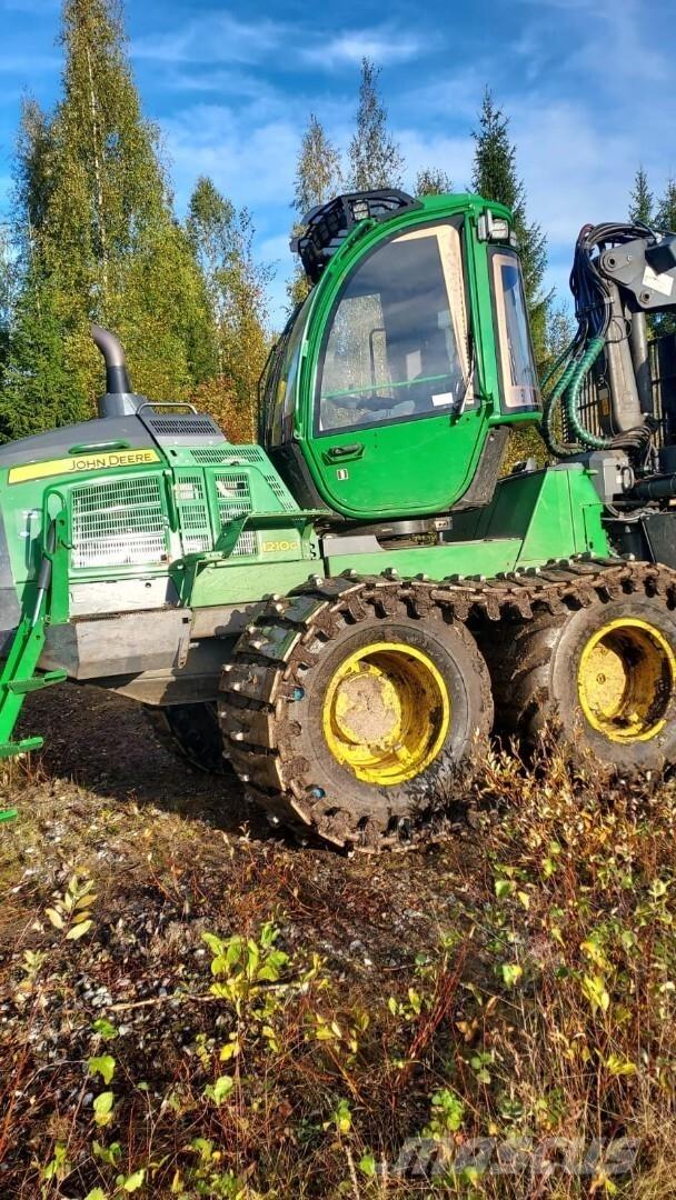 John Deere 1210G Форуардери