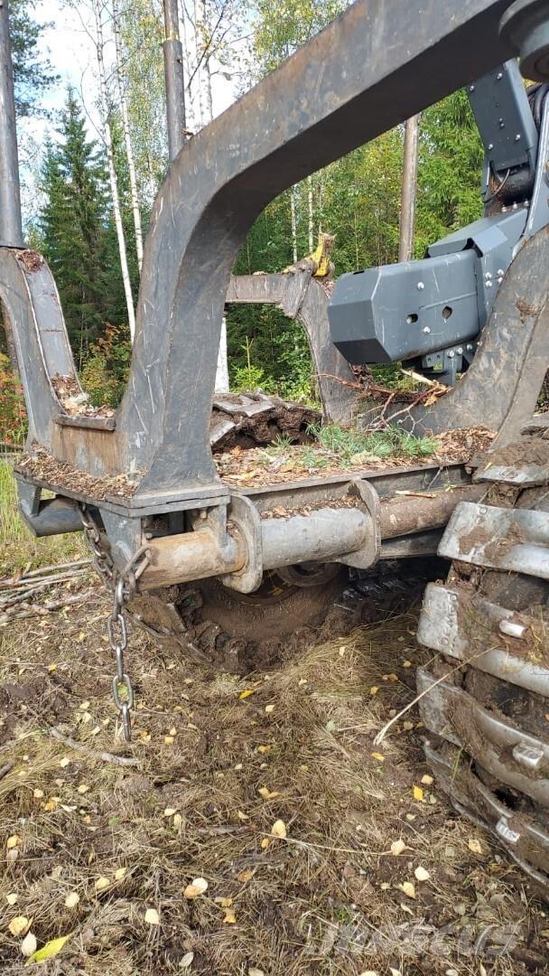 John Deere 1210G Форуардери