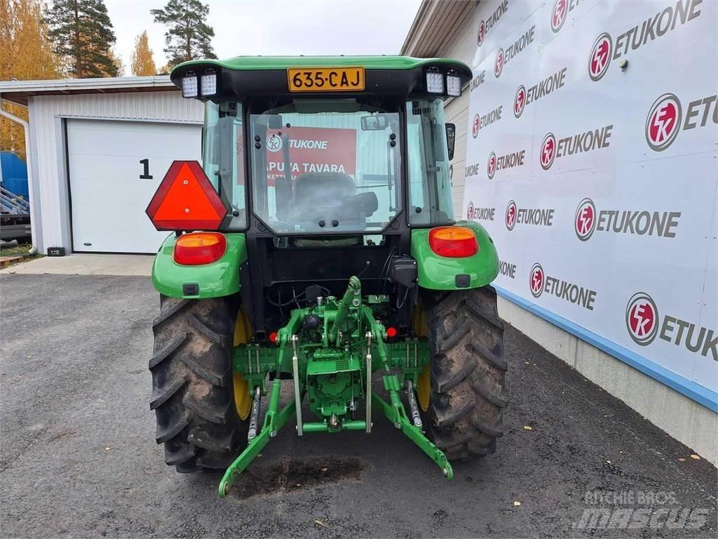 John Deere 5055e Трактори