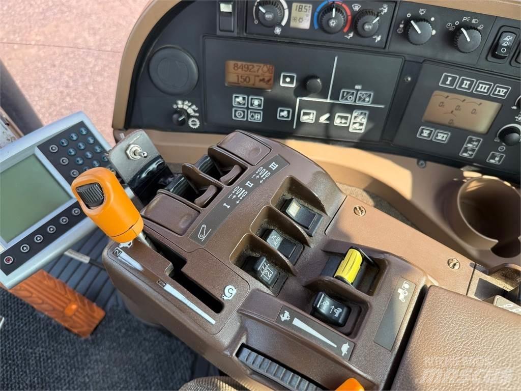 John Deere 8330 Трактори