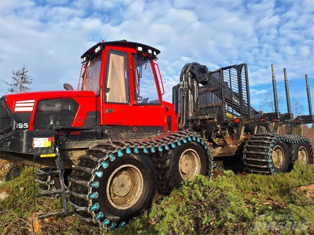 Komatsu 895 Форуардери