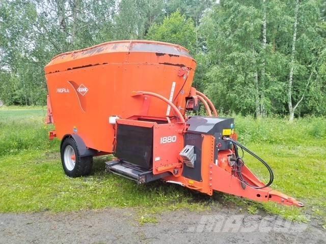 Kuhn Profile 1880 Други машини за животновъдство и аксесоари