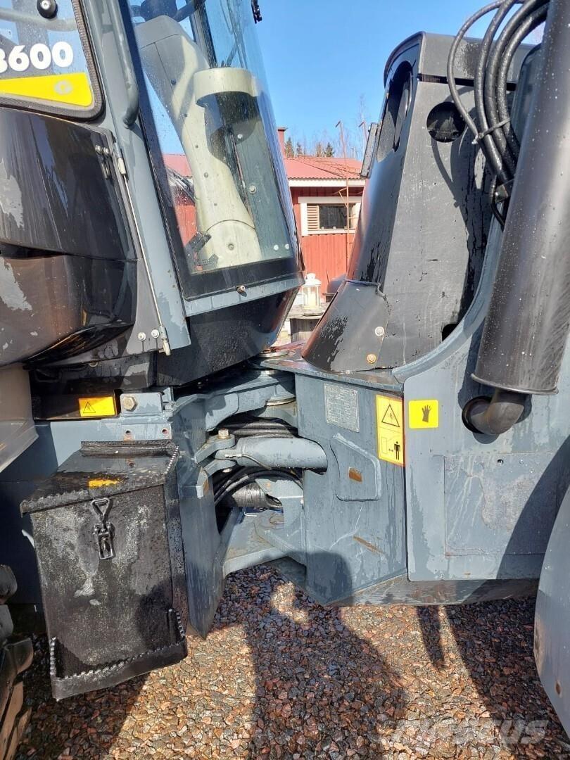 Lännen 8600 G Товарач със заден ексватор