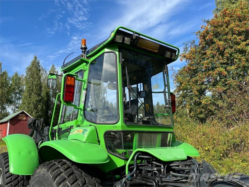 Lännen 860S Товарач със заден ексватор