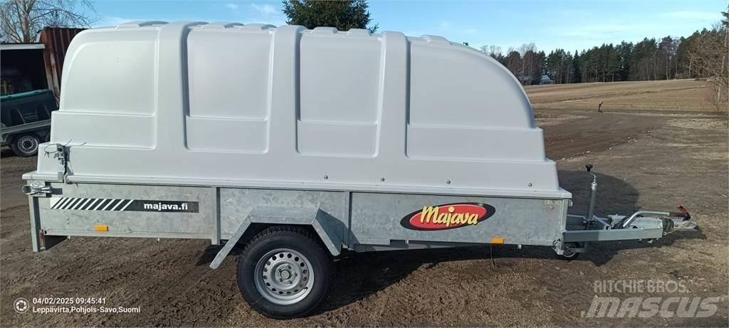 Majava Lj 1350 Леки ремаркета
