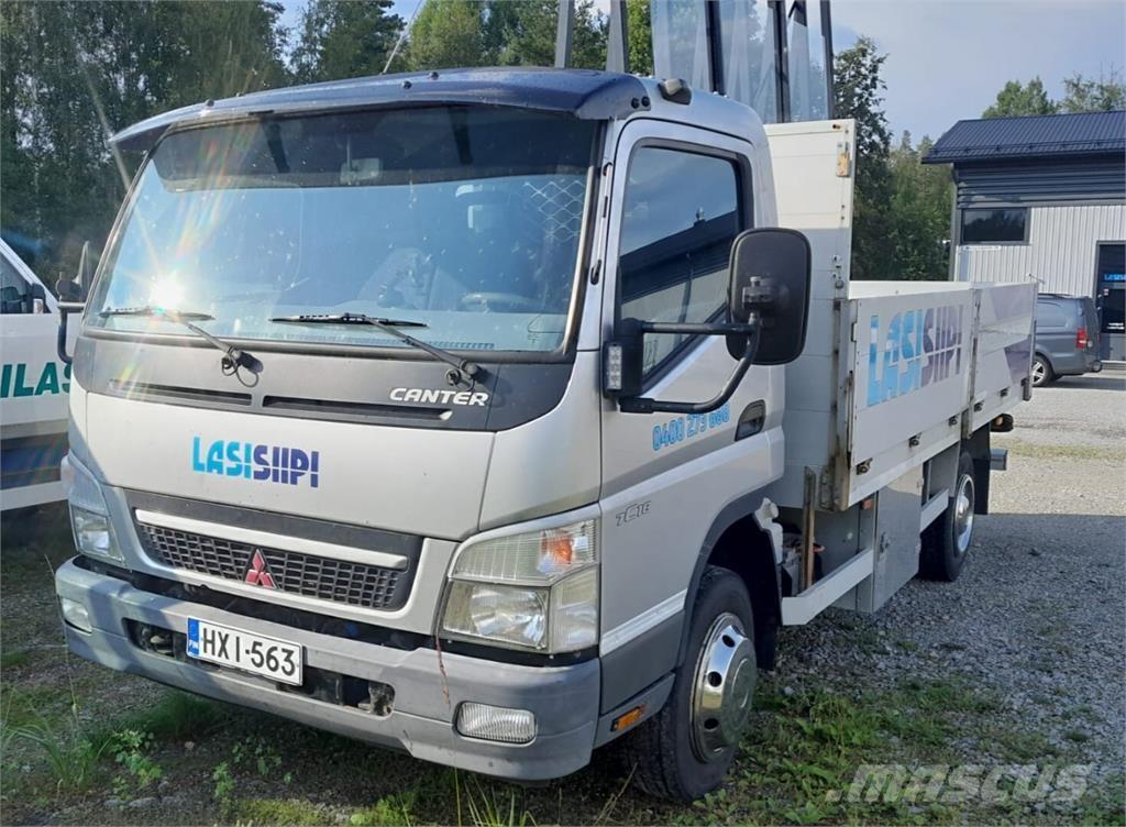 Mitsubishi Canter Пикапи