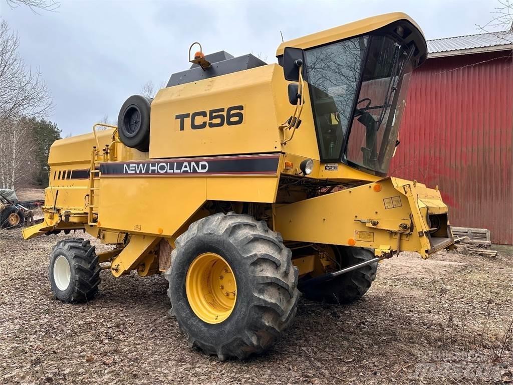 New Holland TC56 Комбайни