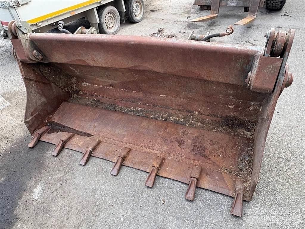 Schaeff SKL 835 Колесни товарачи