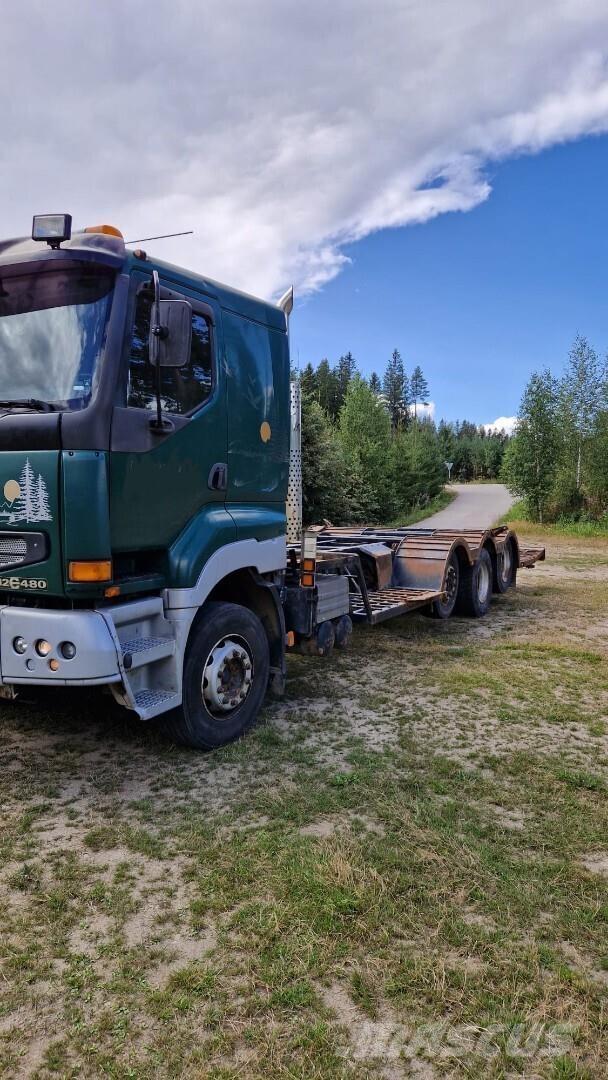Sisu E12M Автовози
