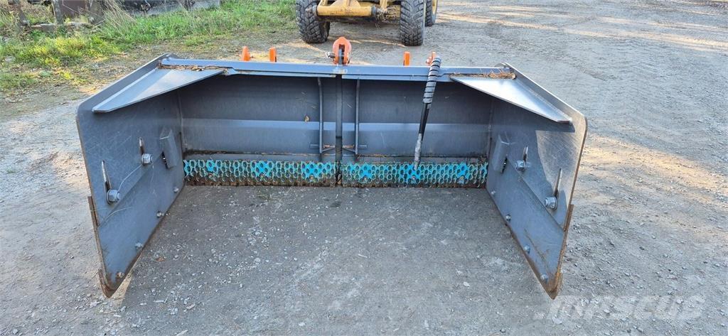 Skaala TRA18-34 Снегочистачки