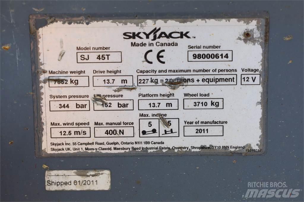SkyJack SJ 45T Вертикални мачтови повдигачи
