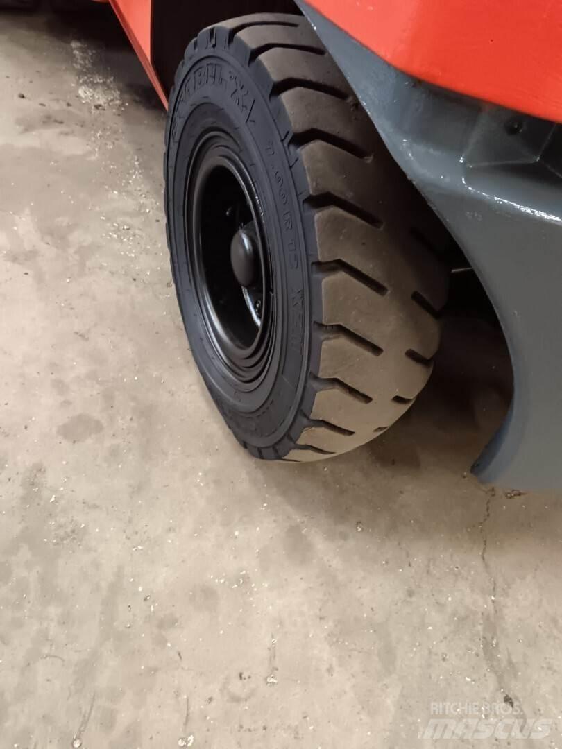 Toyota 02-7FD45 Дизелови камиони