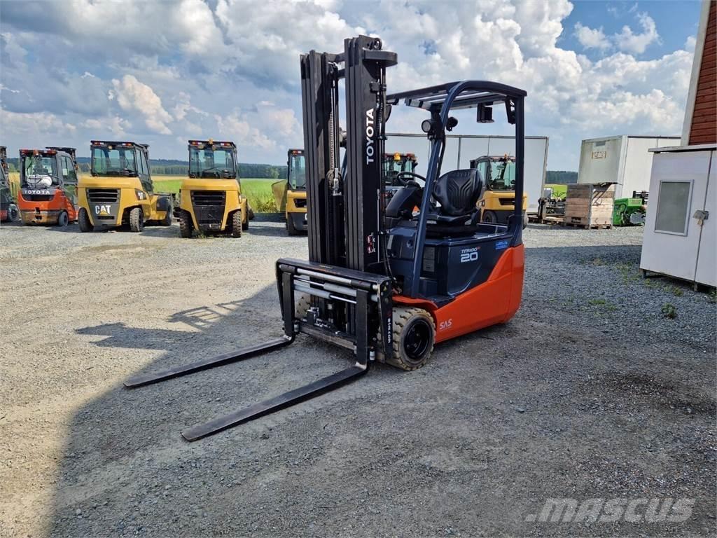 Toyota 8FBE20T Електрически вилични кари-повдигачи