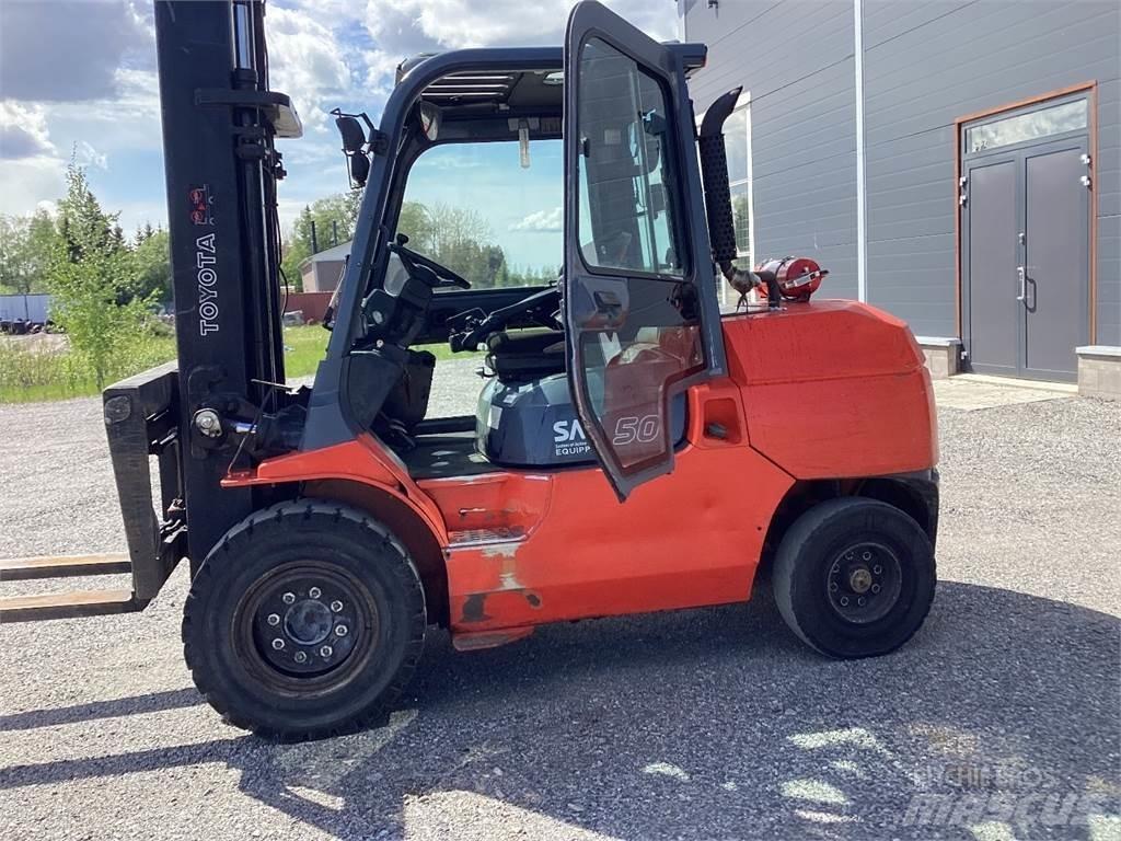 Toyota L 50 Електрически вилични кари-повдигачи