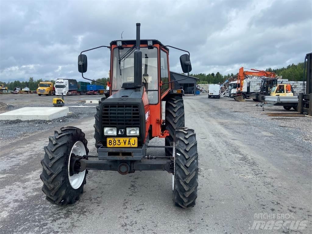 Valmet 405 Turbo Трактори