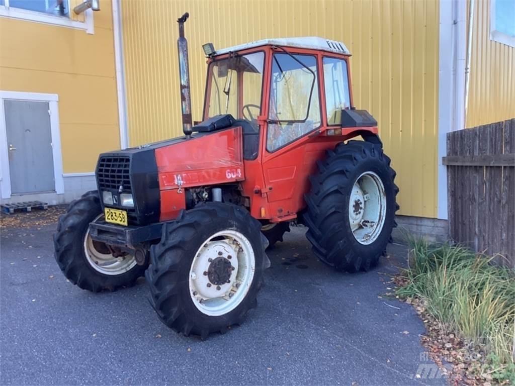 Valmet 4x4 Трактори