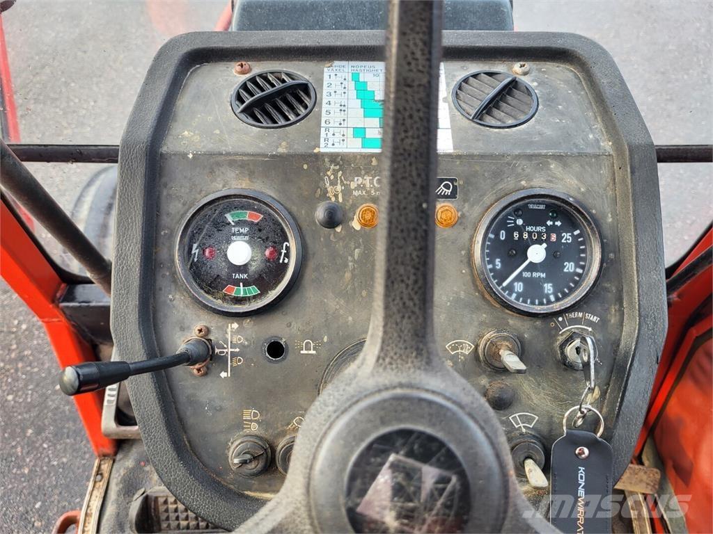 Valmet 604 Трактори