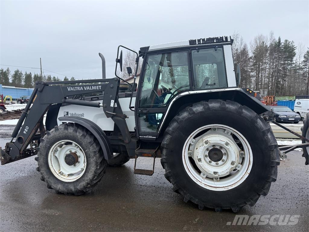 Valmet 8100 Turbo Трактори