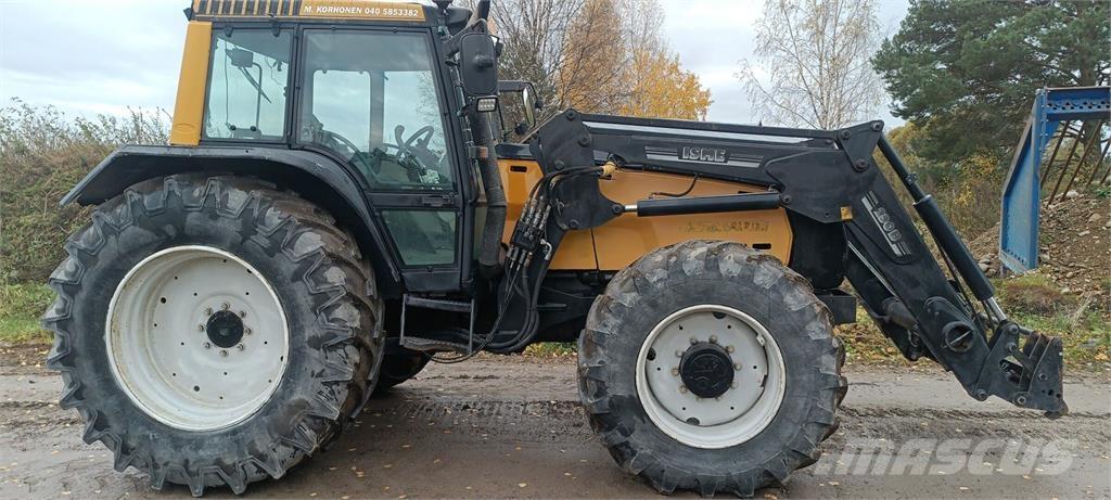 Valtra 8450 Трактори