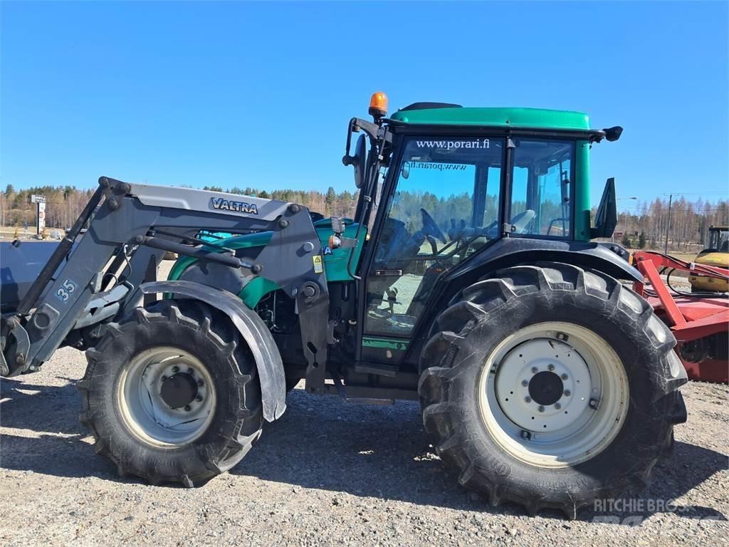 Valtra A92 Трактори