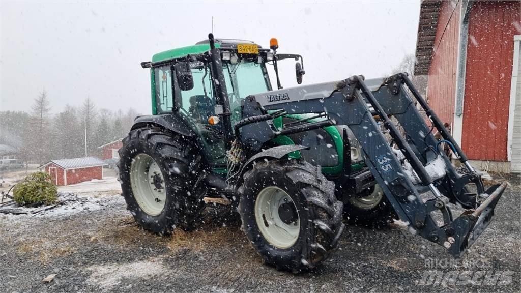 Valtra A92 Трактори