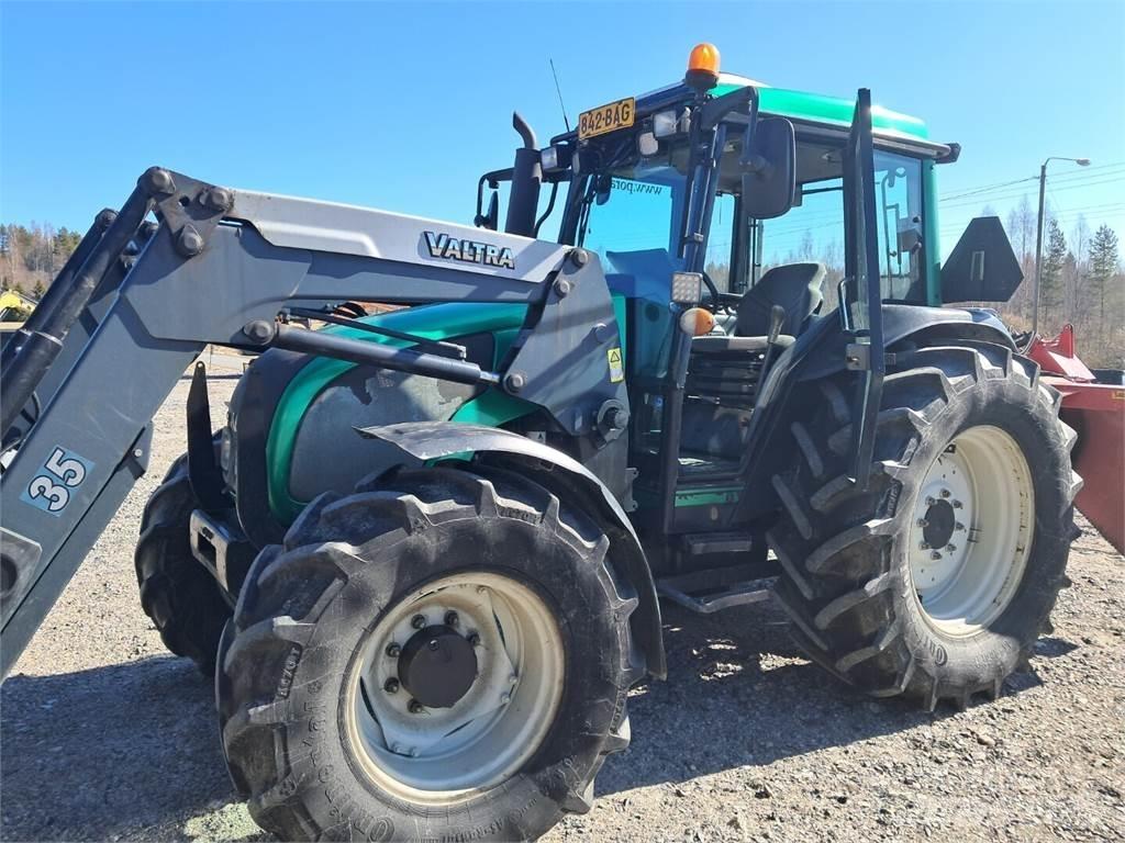 Valtra A92 Трактори