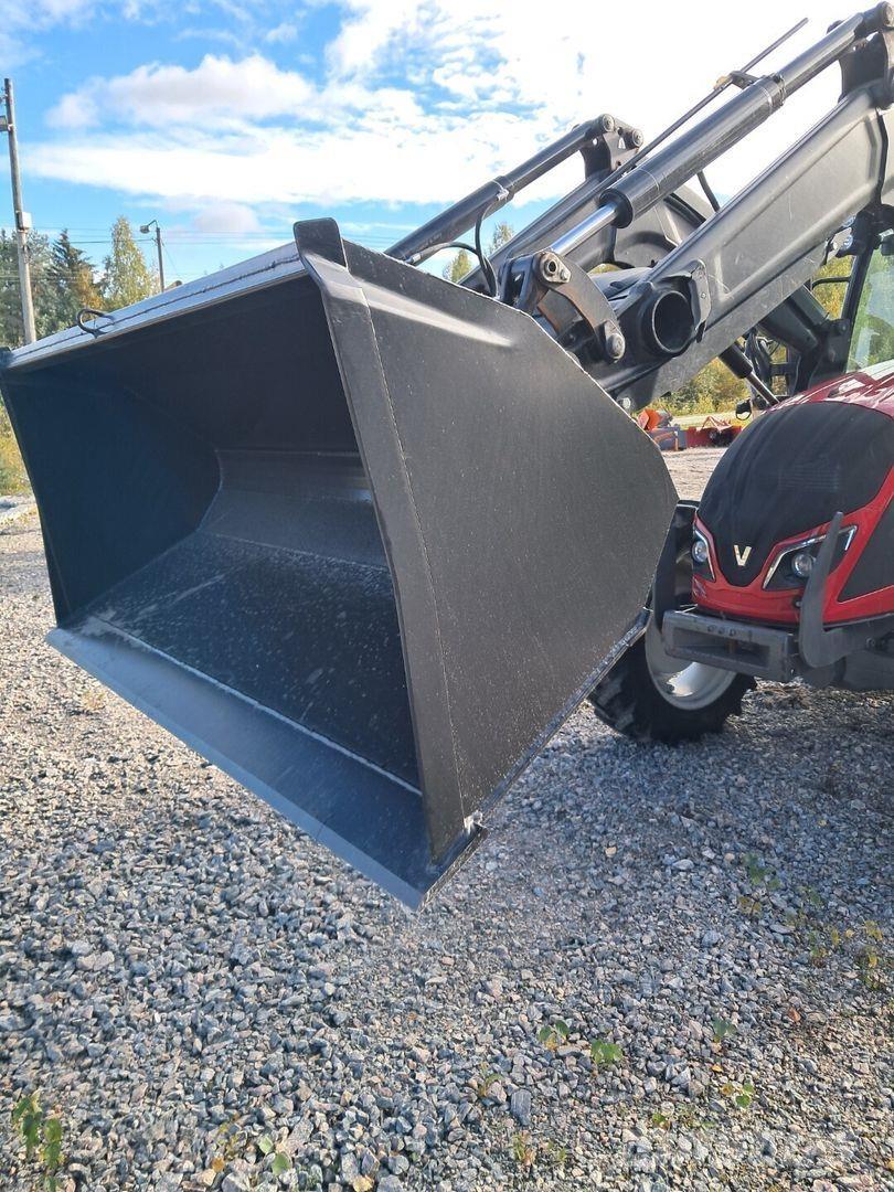 Valtra A94 hitec Трактори