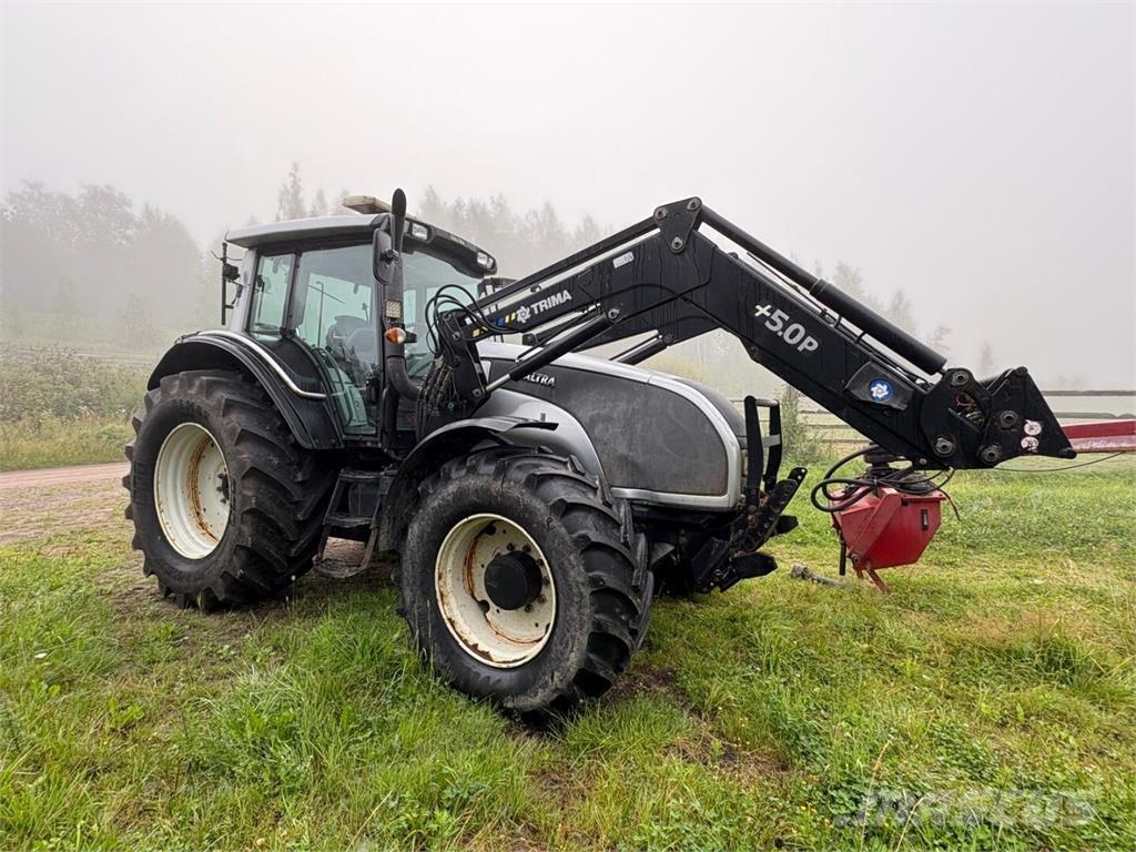 Valtra T 151 E Трактори
