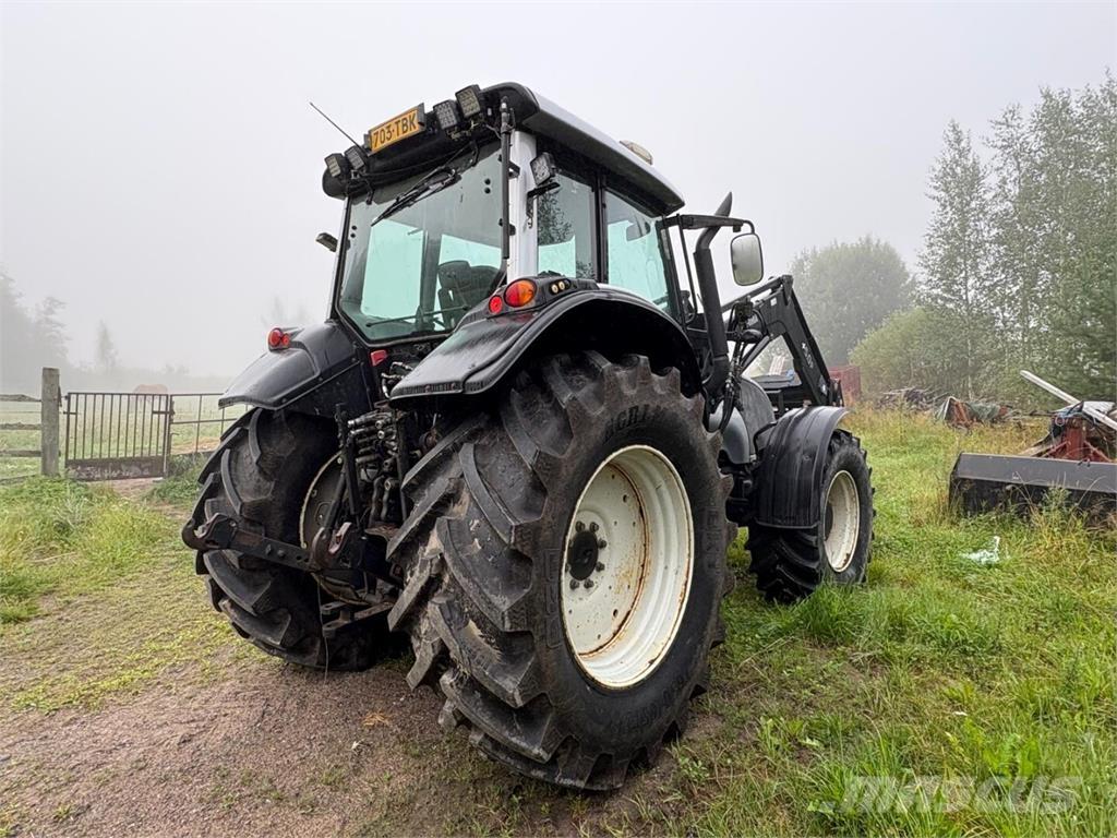 Valtra T 151 E Трактори