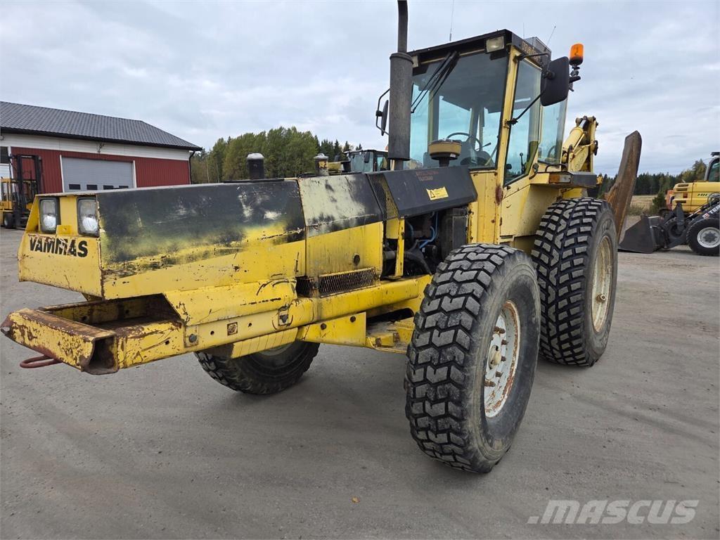 Vammas Major Колесни екскаватори