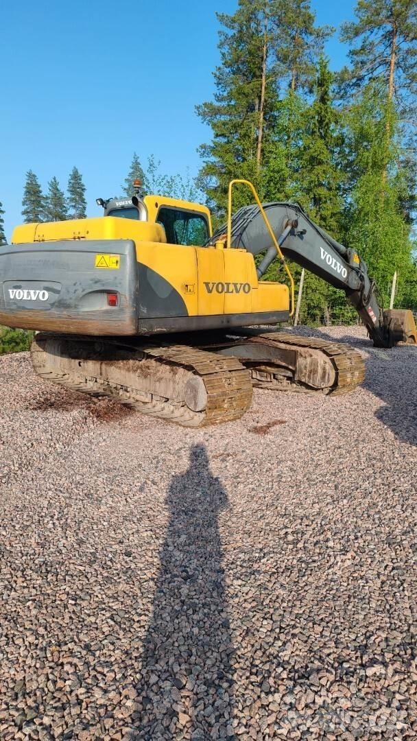 Volvo 210 B Верижен екскаватор