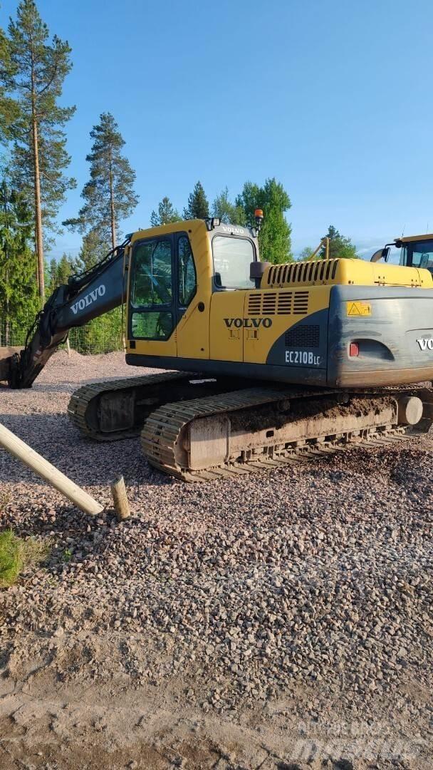 Volvo 210 B Верижен екскаватор