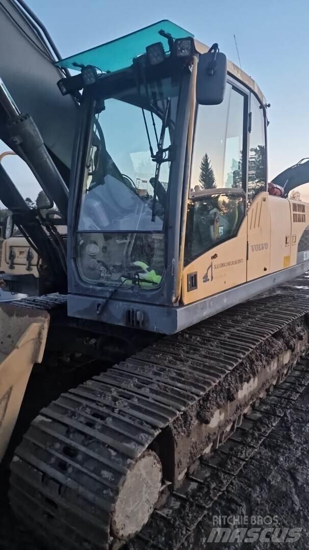 Volvo 210c Верижен екскаватор