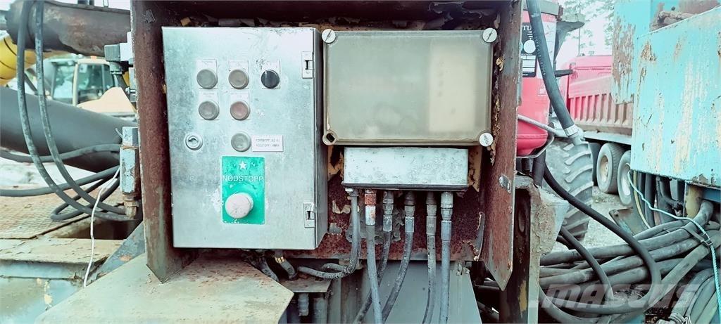 Volvo BM DR 860 Вертикални мачтови повдигачи
