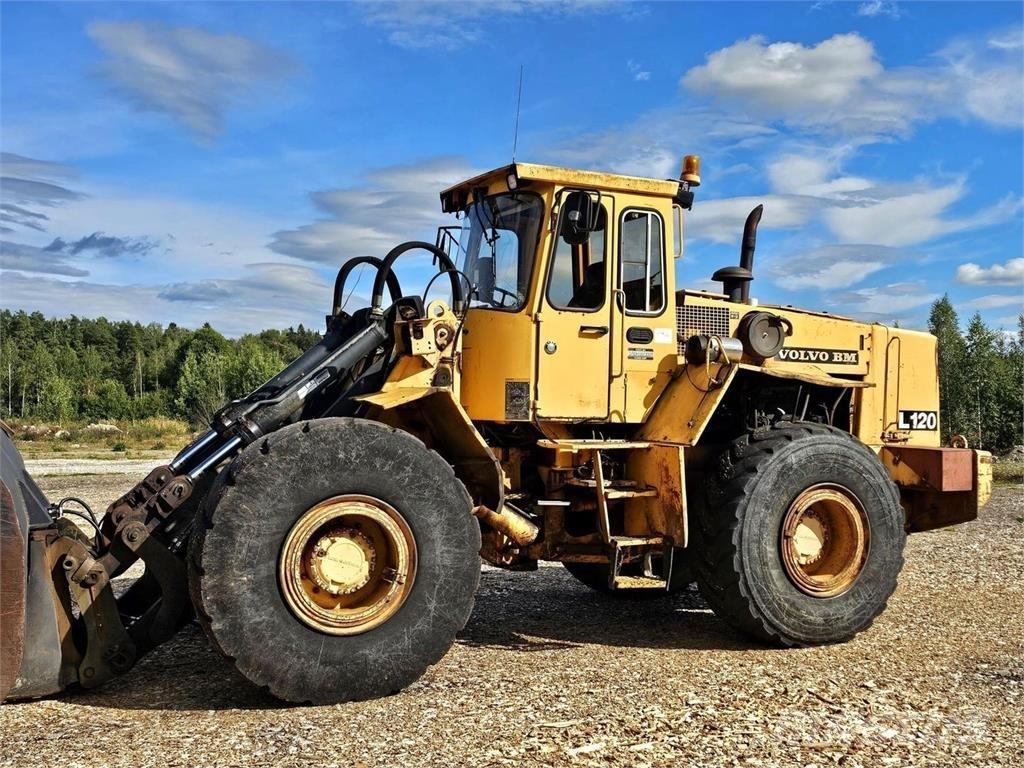 Volvo BM L120 Колесни товарачи