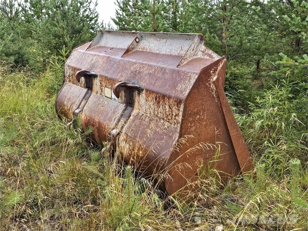 Volvo BM Maakauha Кофи