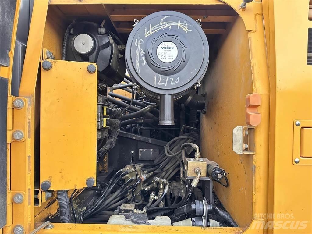 Volvo EC210CL Верижен екскаватор