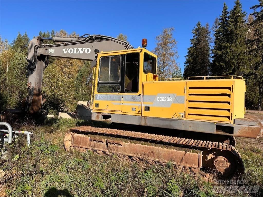 Volvo EC230B Верижен екскаватор