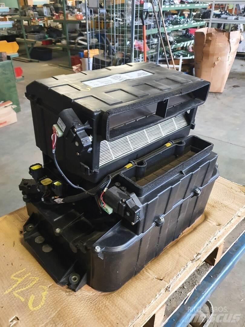 Volvo EC250D Други компоненти