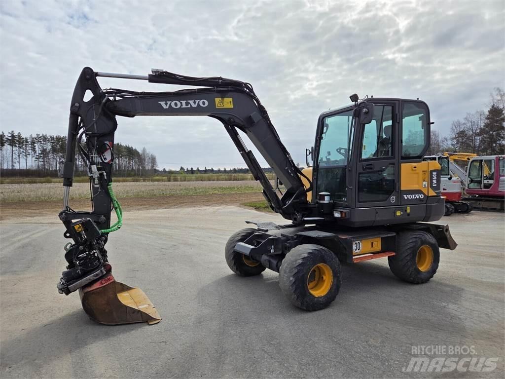 Volvo EW60E Колесни екскаватори