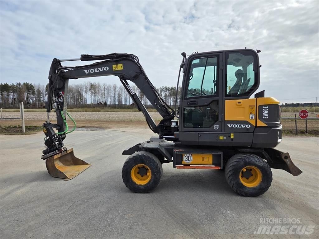 Volvo EW60E Колесни екскаватори