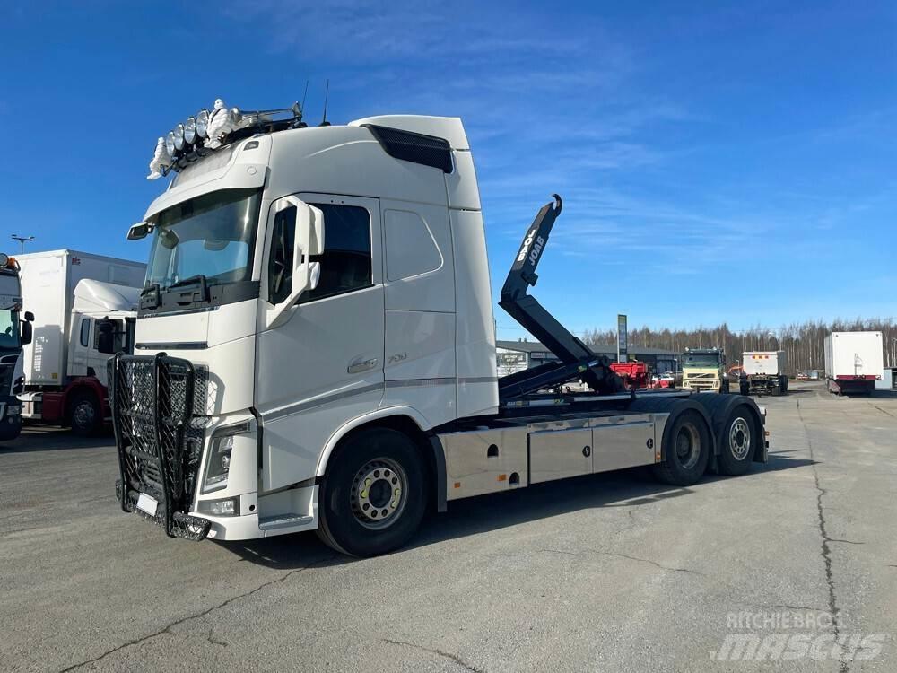 Volvo FH16 6x2 -13 Камиони с кран с кука