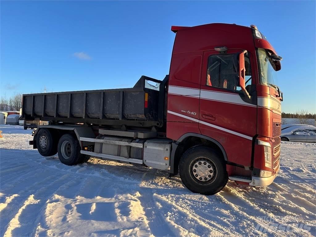 Volvo FH540 Камиони с кран с кука