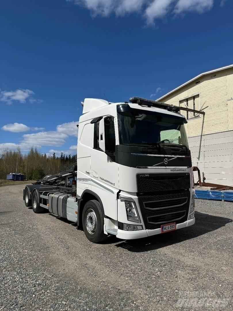 Volvo FH540 Камиони с кран с кука