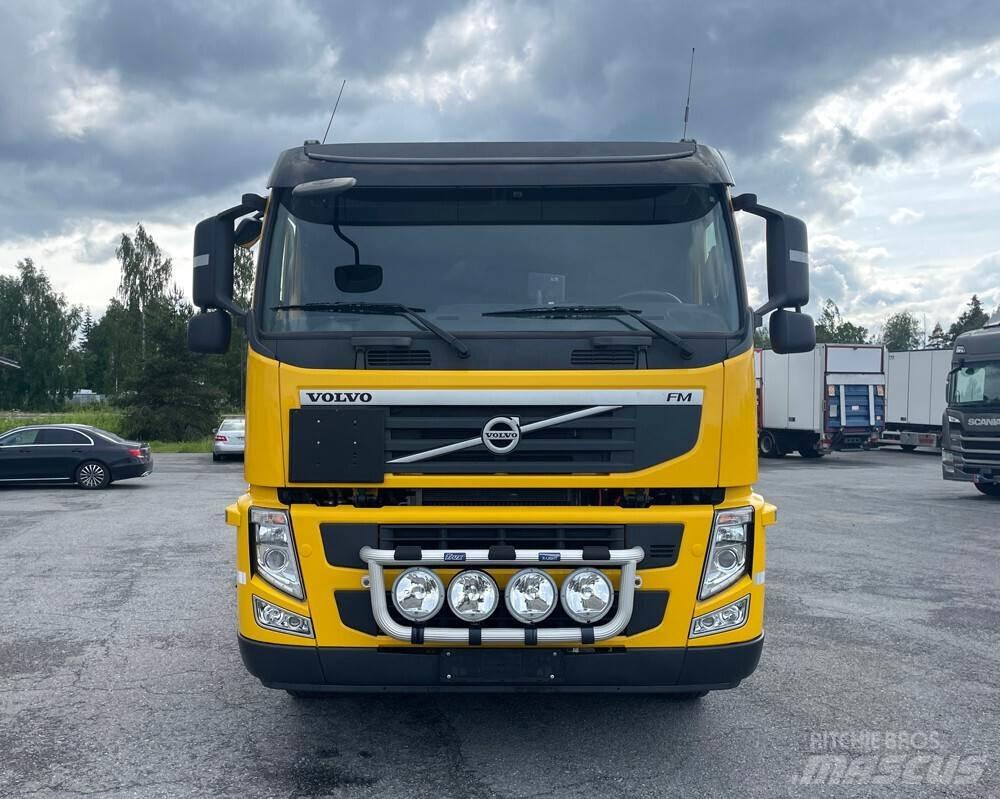 Volvo FM 8X4 -12 Камиони с кран с кука